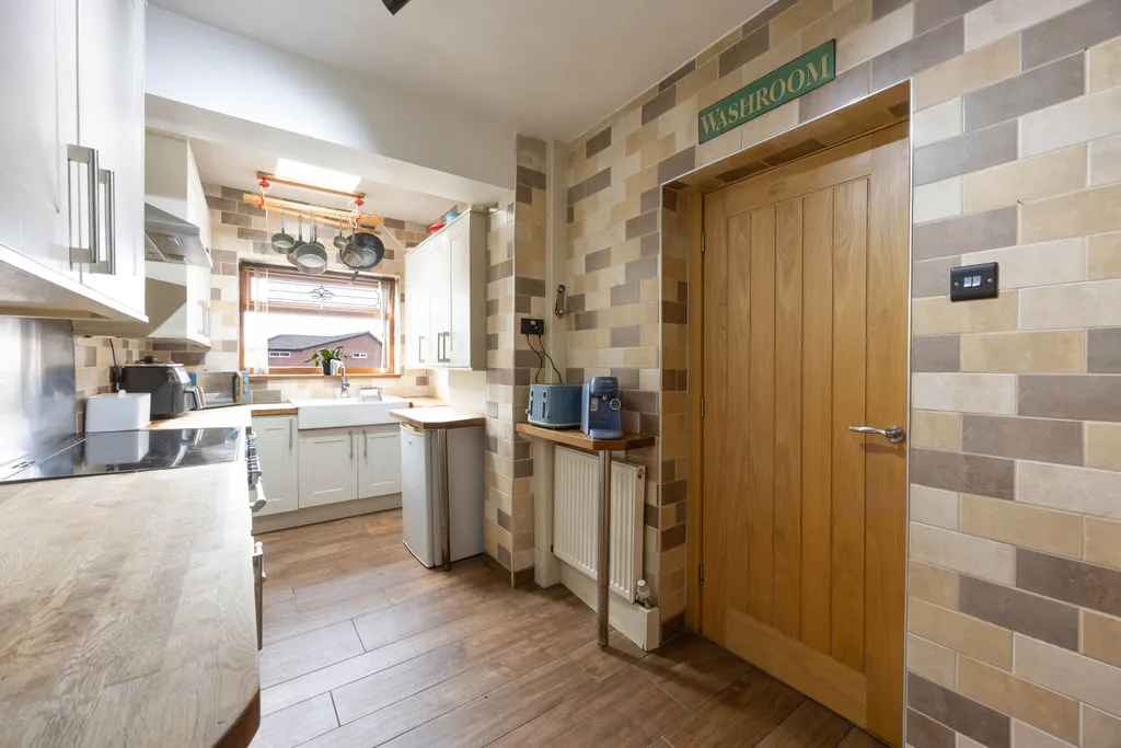 Stroud Close, Whelley, photo 4