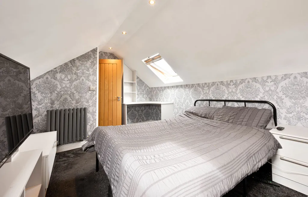 Stroud Close, Whelley, photo 20