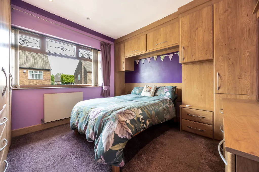 Stroud Close, Whelley, photo 28