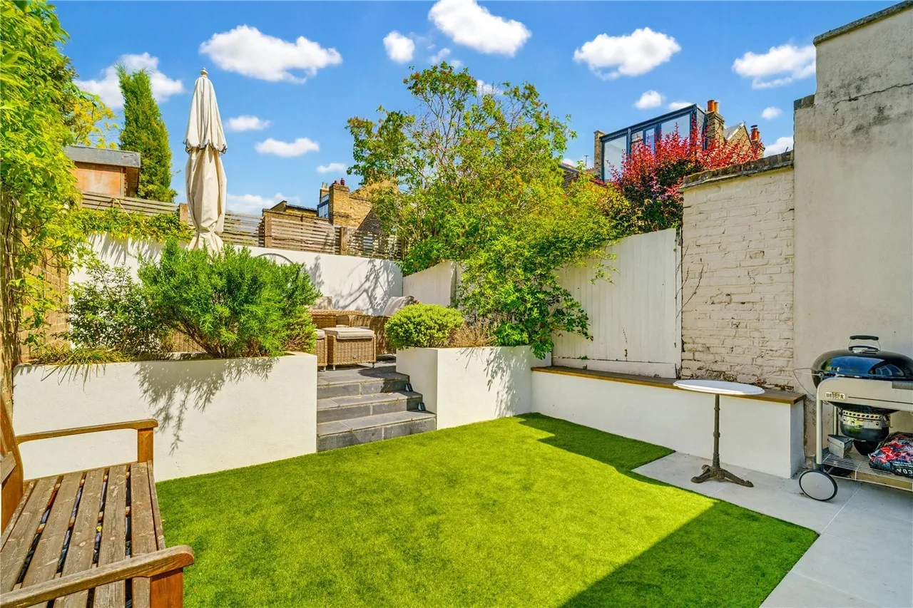 Beechcroft Road, London, SW17, photo 2