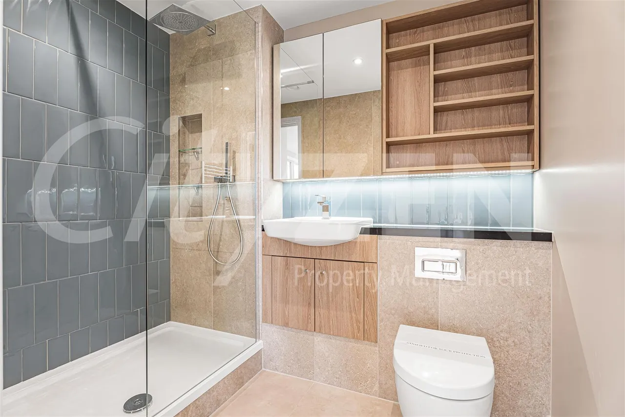 9 Southlake Road, London, SE28 0PE, photo 7