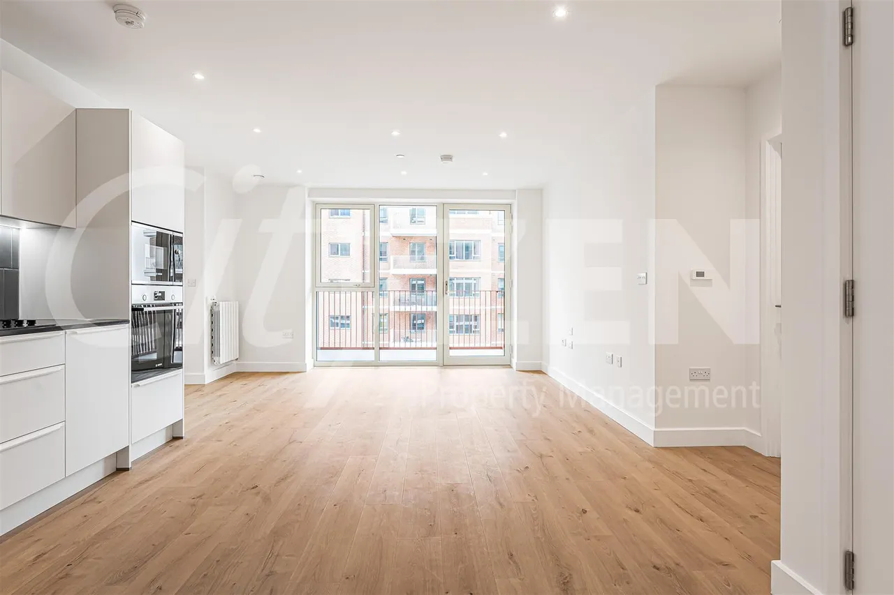 9 Southlake Road, London, SE28 0PE, photo 12