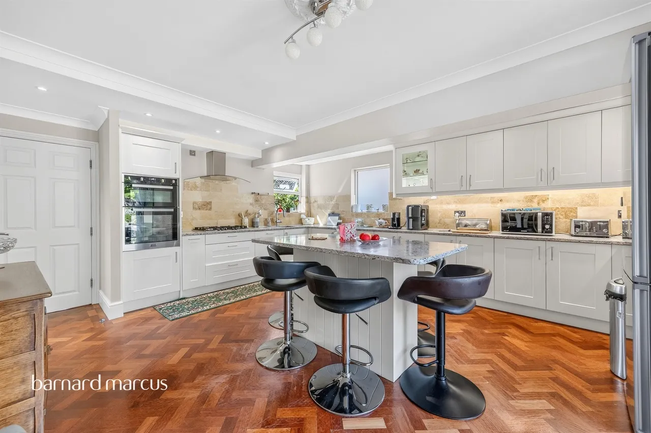 Meadow Hill, Purley, CR8, photo 4