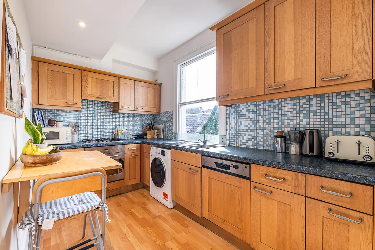 1A St Lukes Avenue, London, SW4, photo 4
