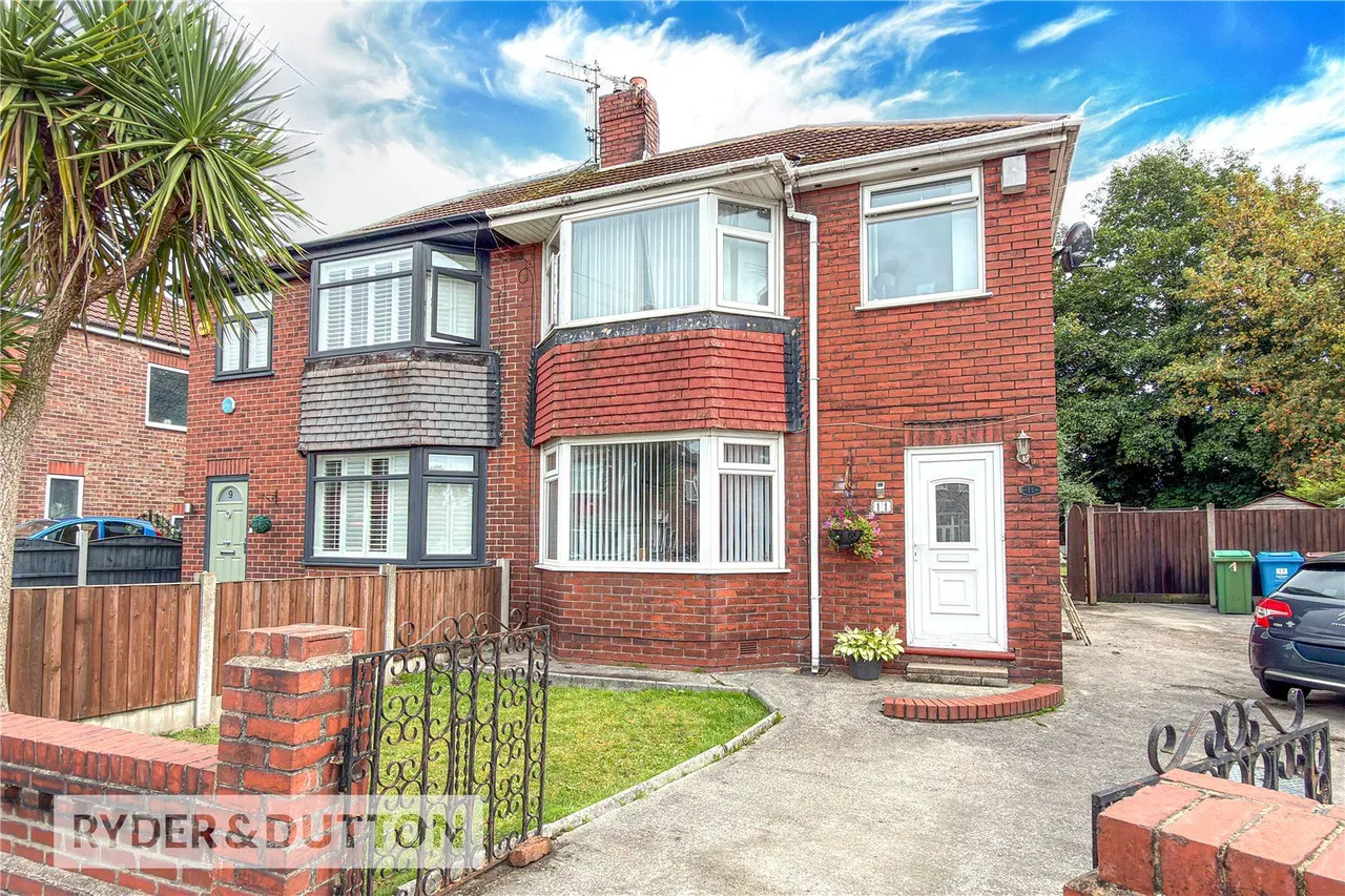 Ashton Crescent, Chadderton, OL9, photo 2