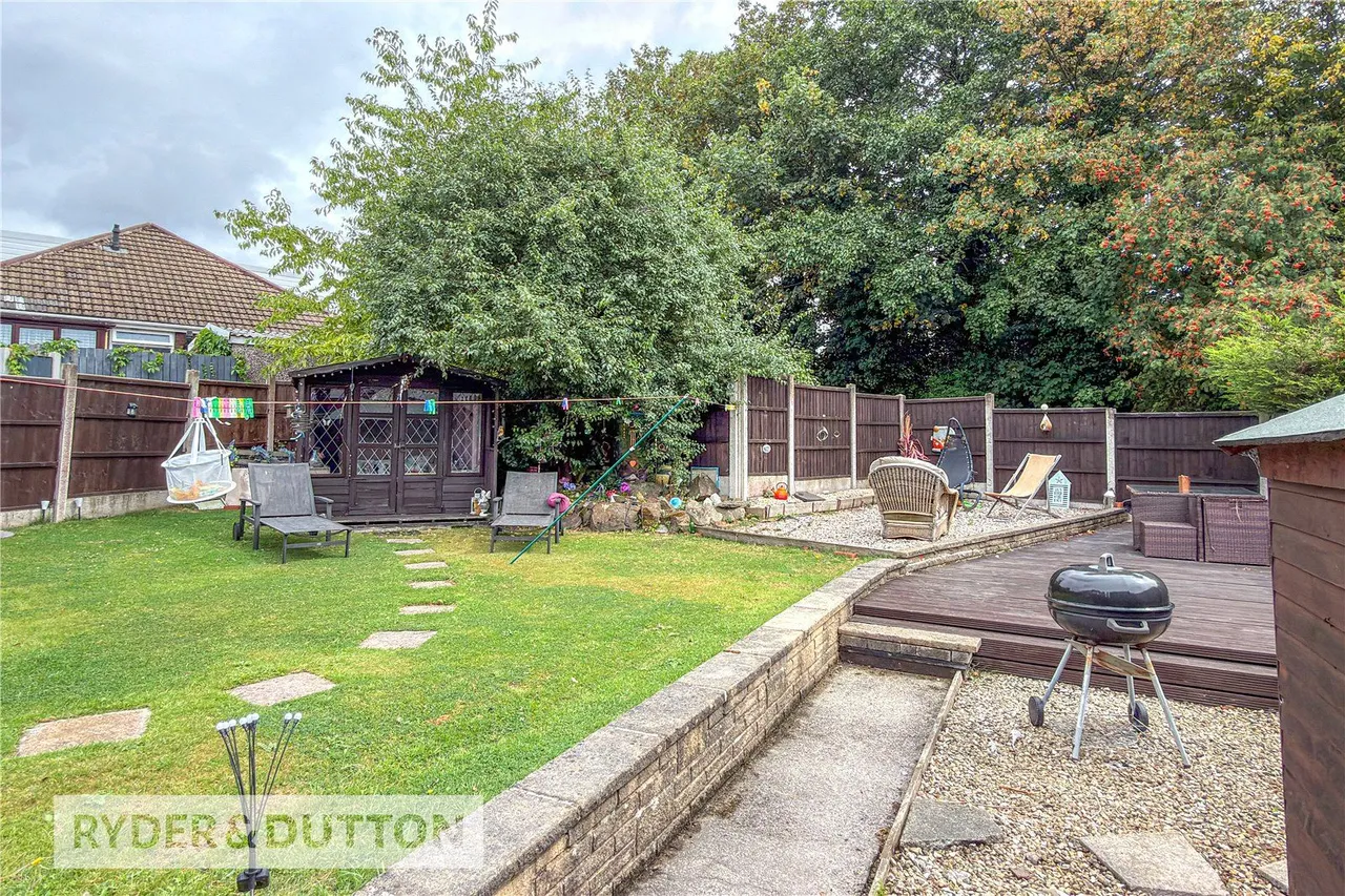 Ashton Crescent, Chadderton, OL9, photo 17