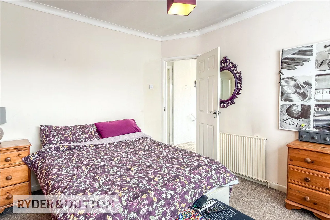Ashton Crescent, Chadderton, OL9, photo 12