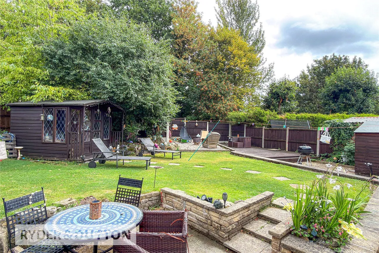 Ashton Crescent, Chadderton, OL9, photo 16