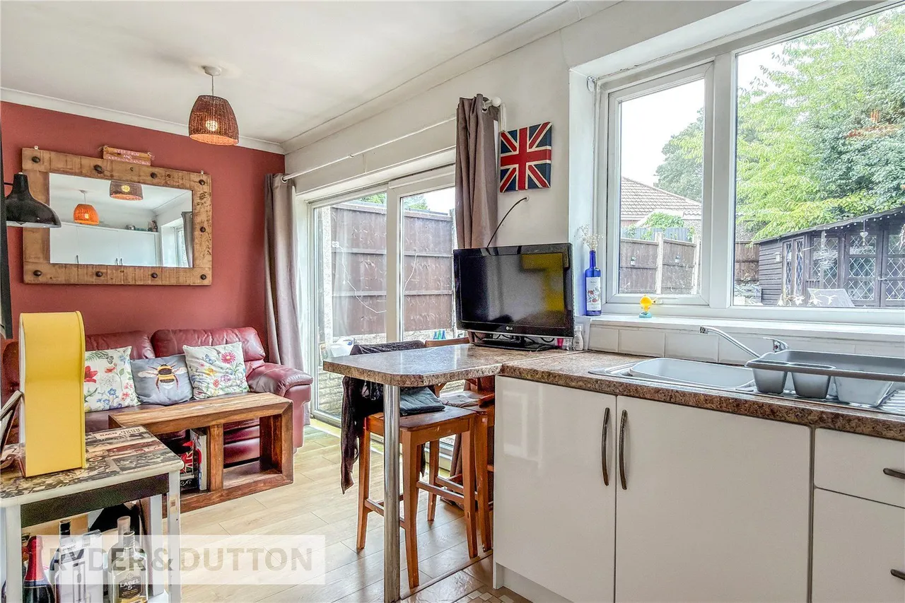 Ashton Crescent, Chadderton, OL9, photo 7