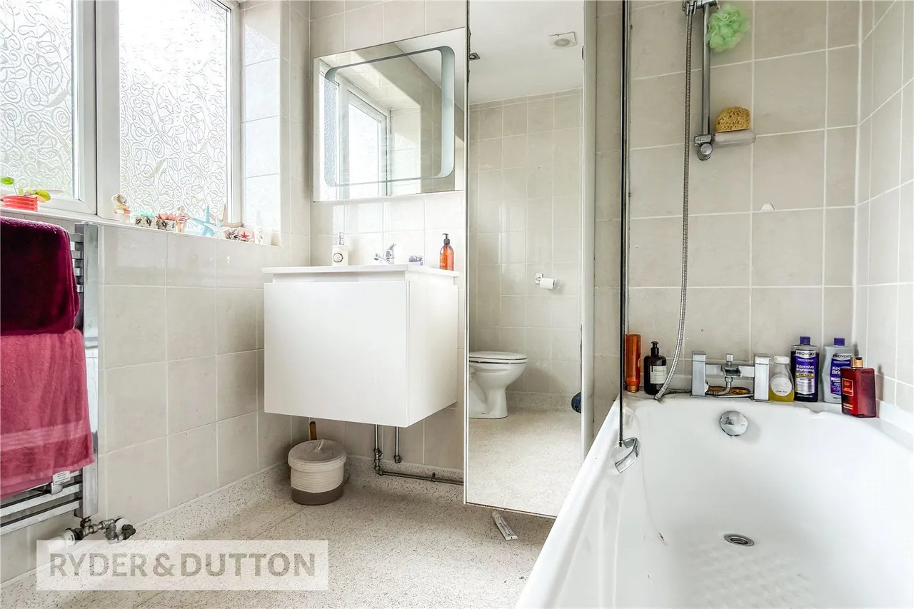 Ashton Crescent, Chadderton, OL9, photo 14