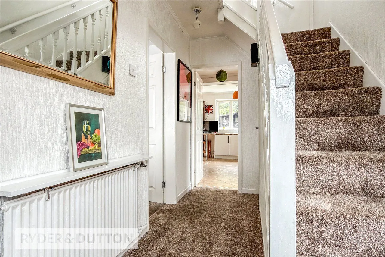 Ashton Crescent, Chadderton, OL9, photo 3