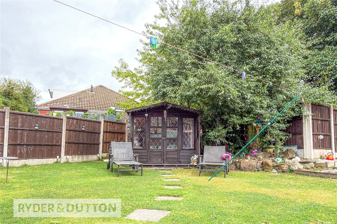Ashton Crescent, Chadderton, OL9, photo 18