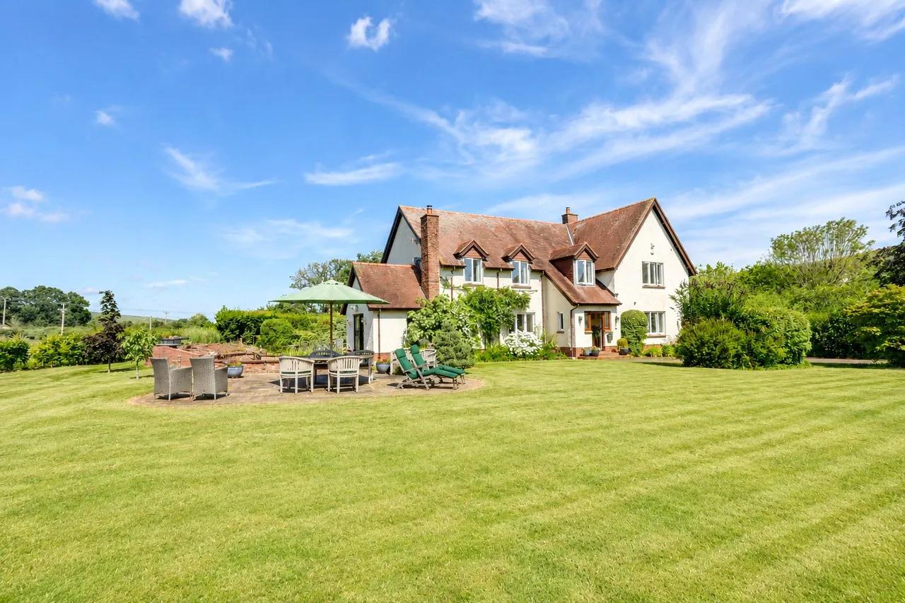Brockwell Lane, Wootton Courtenay, photo 23