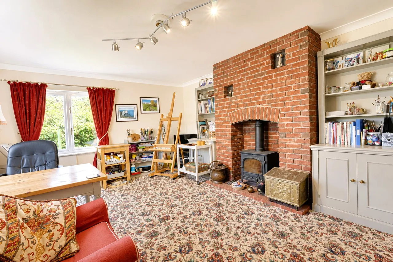 Brockwell Lane, Wootton Courtenay, photo 9