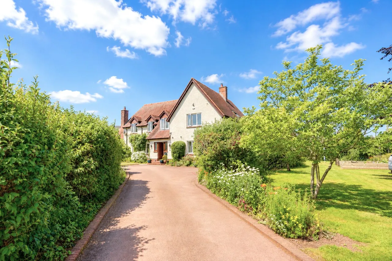 Brockwell Lane, Wootton Courtenay, photo 33