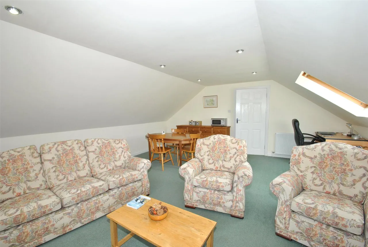 Brockwell Lane, Wootton Courtenay, photo 27