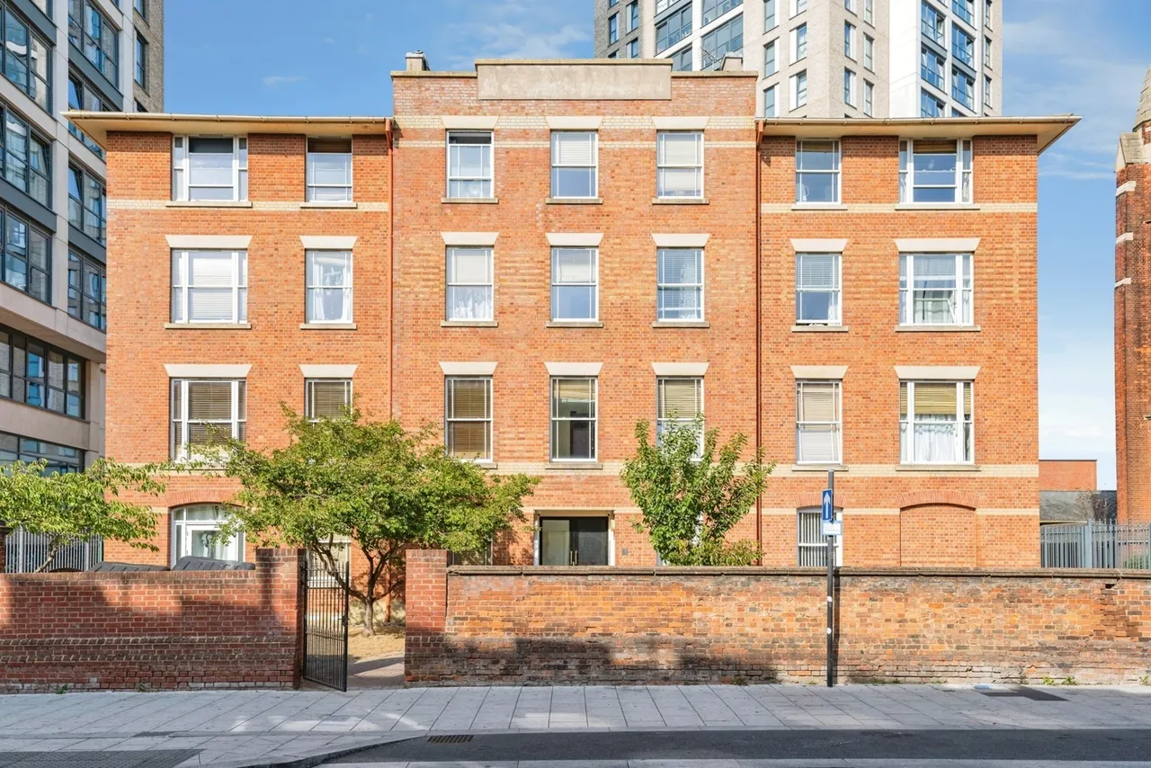 2 bed flat for sale, Poplar Walk, Croydon, CR0