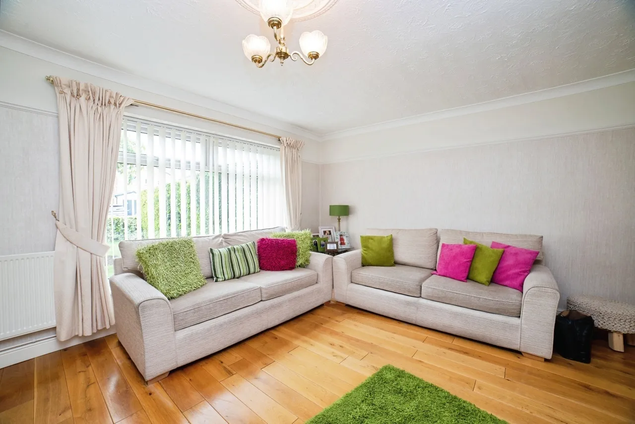 Cheriton Close, Mansfield, Nottinghamshire, NG19, photo 2