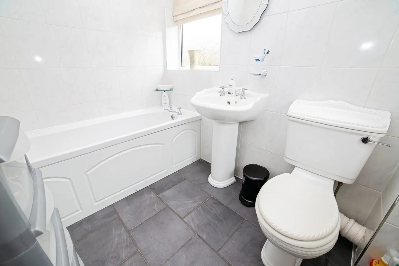 Cheriton Close, Mansfield, Nottinghamshire, NG19, photo 15