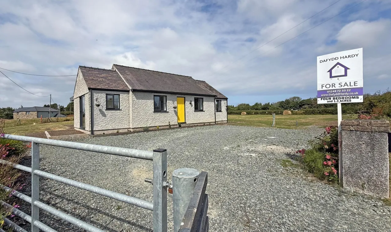 Llandyfrydog, Llannerch-y-Medd, photo 21