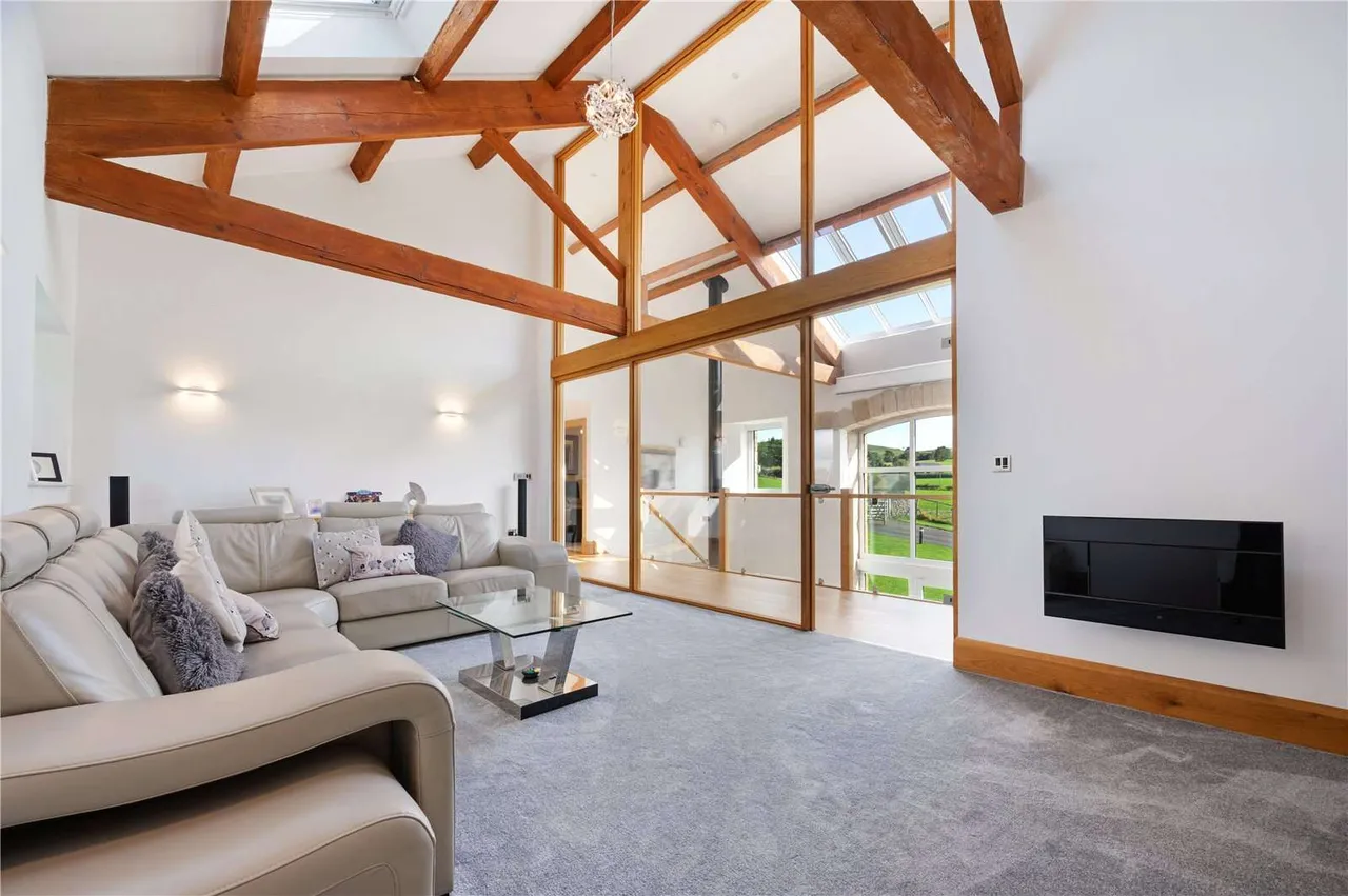 Ingleborough View Barn, Westhouse, Ingleton, North Yorkshire, LA6 3NZ, photo 9