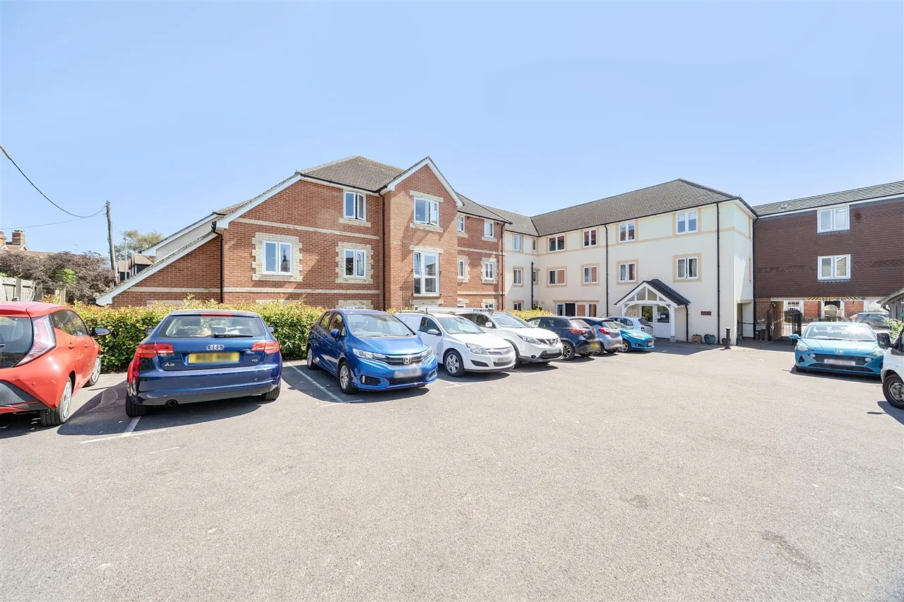 Newbury, Gillingham, SP8, photo 13