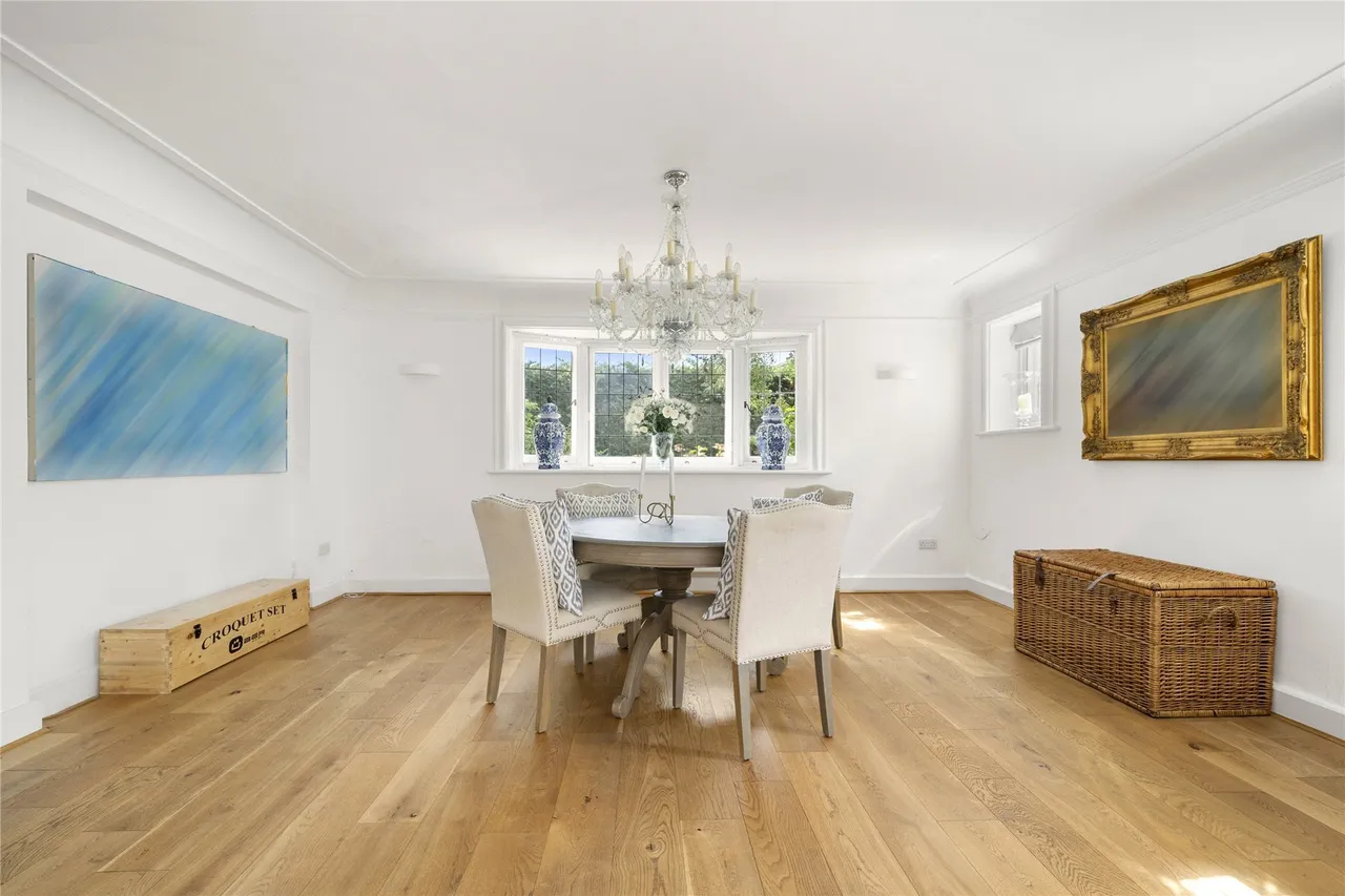 High Pine Close, Weybridge, KT13, photo 7
