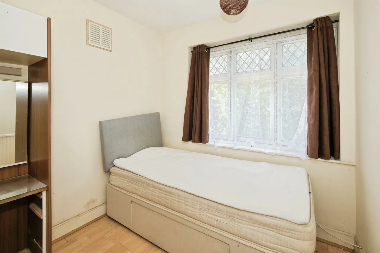 Coldean Lane, Brighton, photo 9