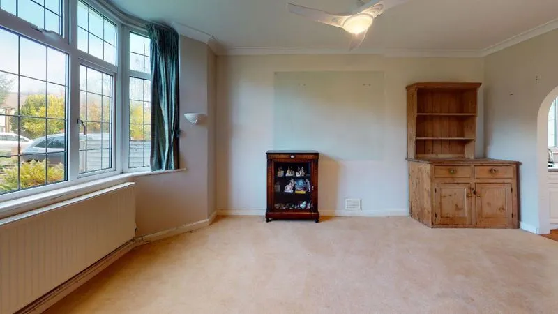 Newlands Avenue, Thames Ditton KT7 0HD, photo 8
