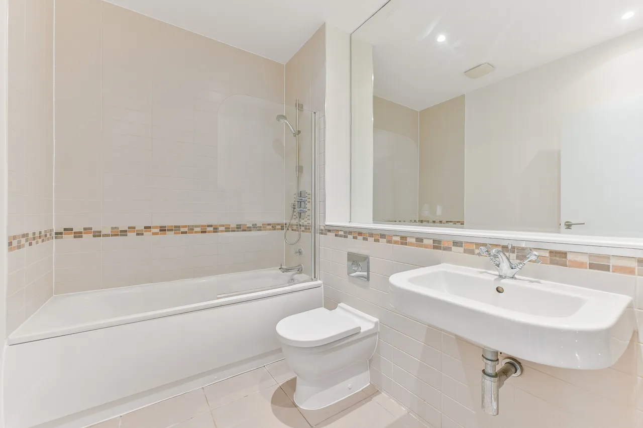 Flat 21 The Maltings, 1 Beaumont Drive, Worcester Park, photo 5