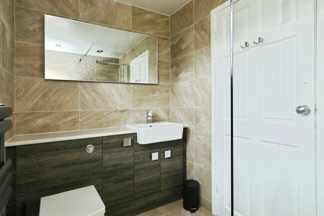 Crossways, East Markham, NG22, photo 18