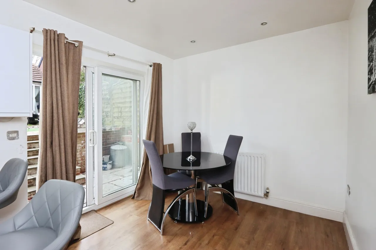 Upper Albert Road, Sheffield, S8, photo 9