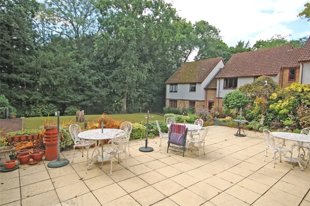 New Milton, Hampshire, photo 9