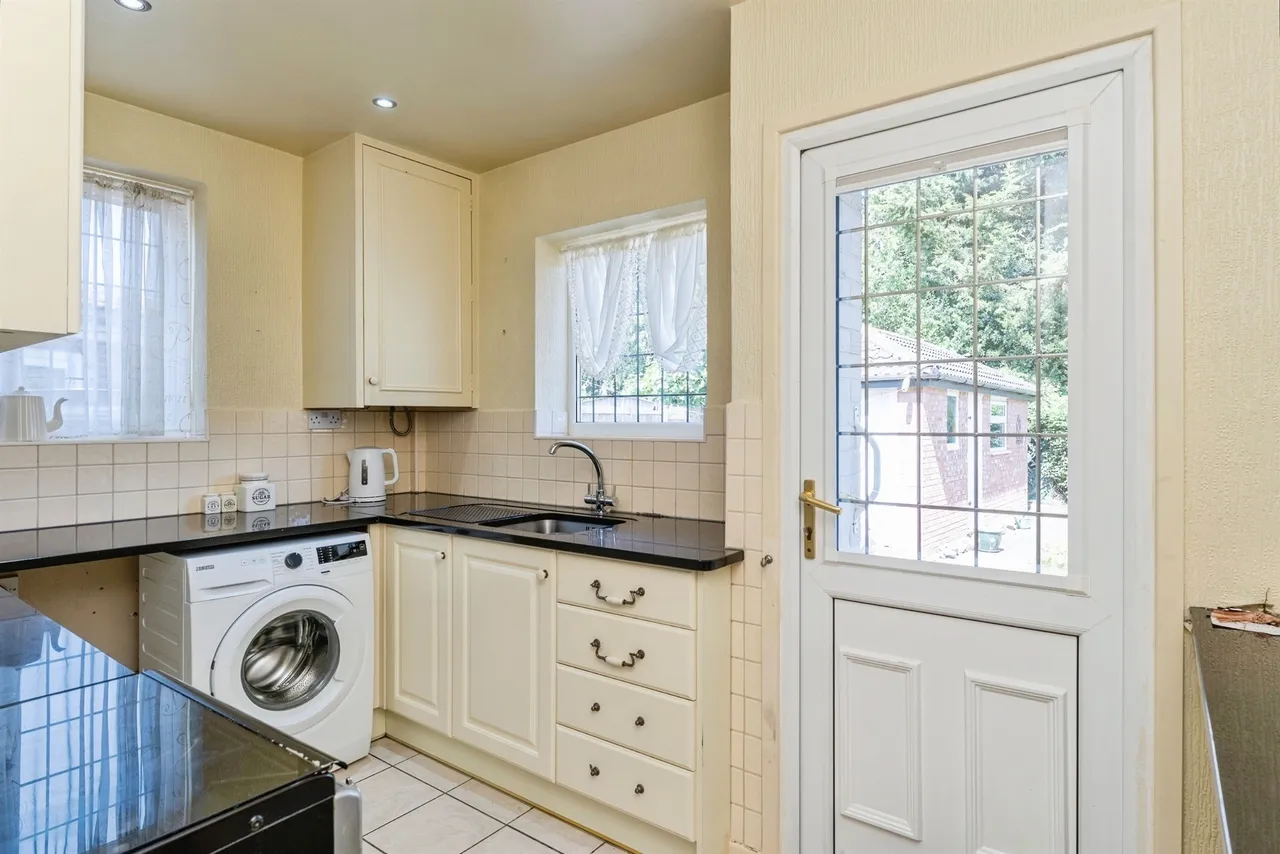 Caldy Close, Chester, photo 4