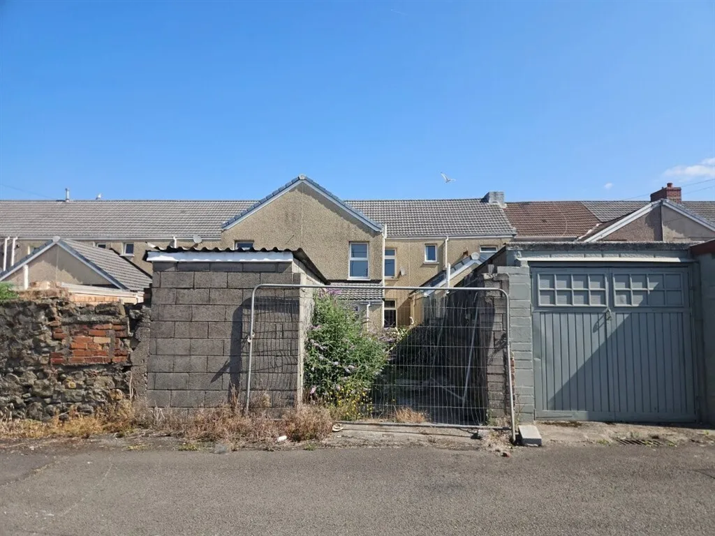 Sandfields Road, PORT TALBOT, photo 2