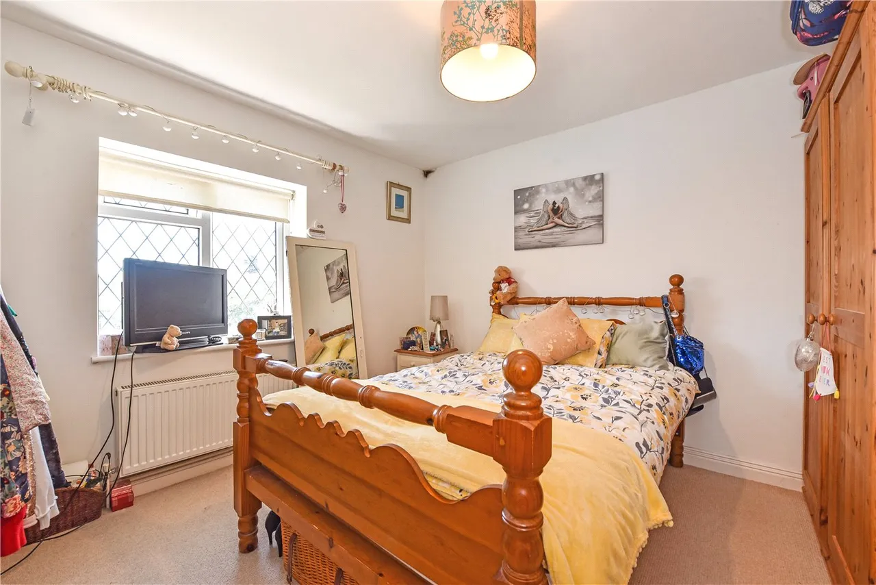 School Lane, Liss, Hampshire, GU33, photo 4