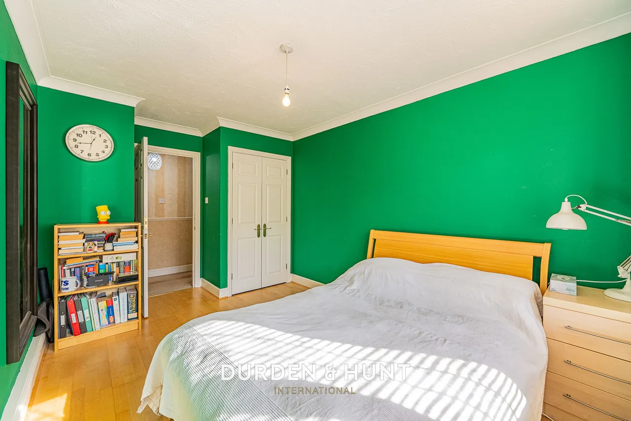 Tall Trees Close, Hornchurch, RM11, photo 30