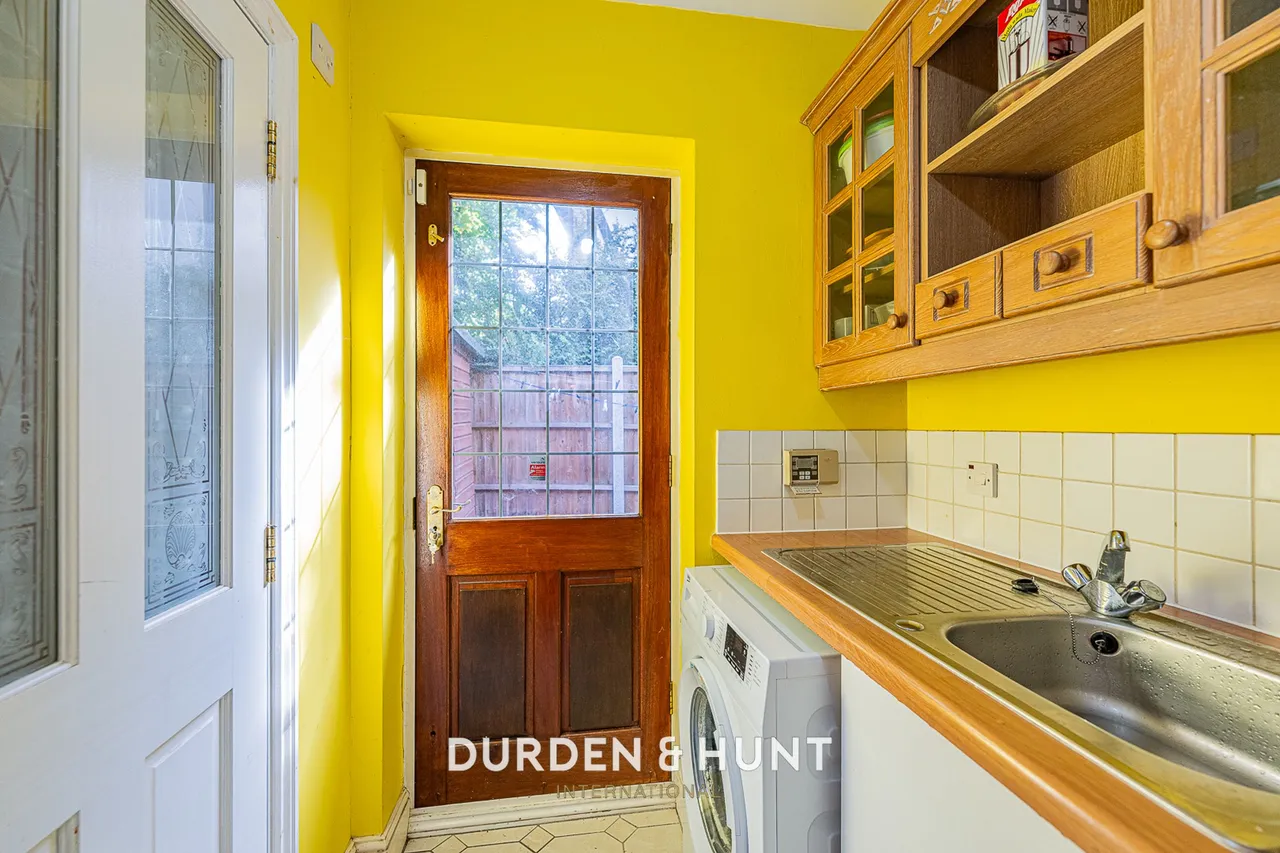 Tall Trees Close, Hornchurch, RM11, photo 9