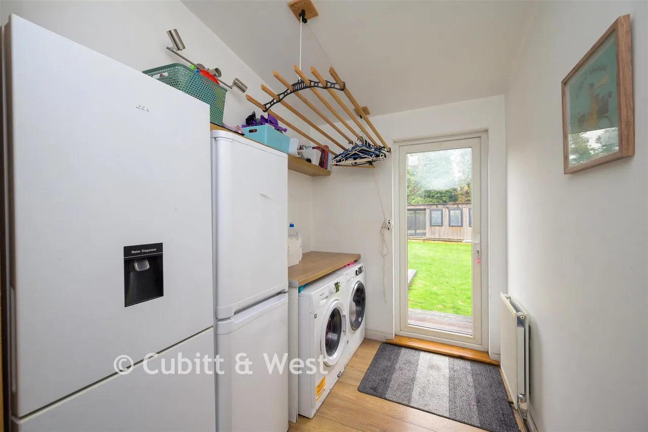 Meath Green Avenue, Horley, RH6, photo 7