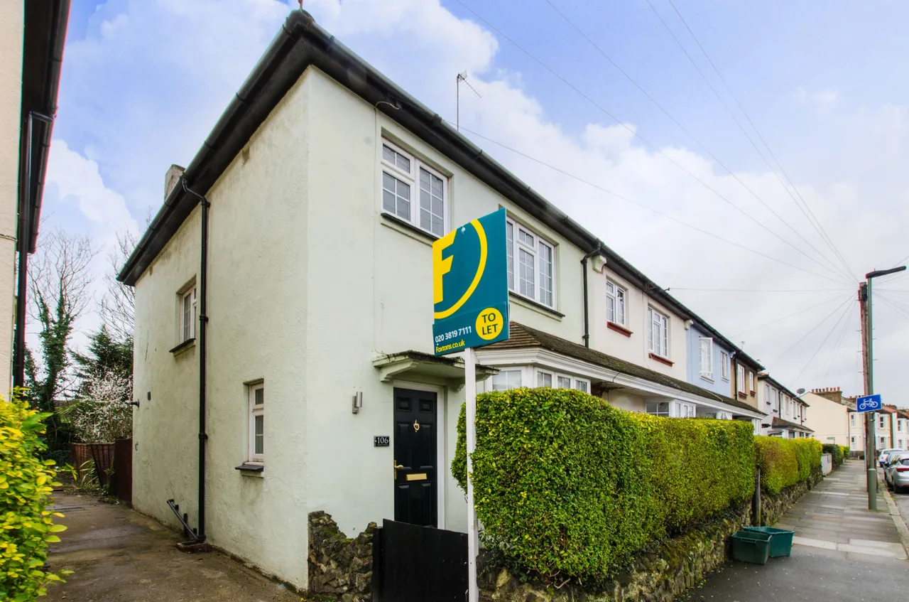 3 bed house to rent — 106 Ridley Road, Bromley