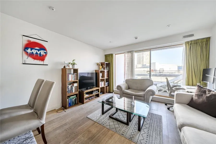 1 bed flat for sale, Hardwicks Square, Wandsworth, SW18
