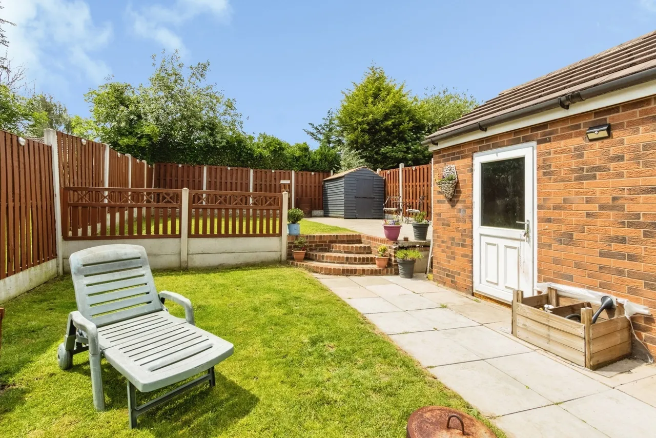 Lowmoor Crescent, Hall Green, Wakefield, West Yorkshire, WF4, photo 15