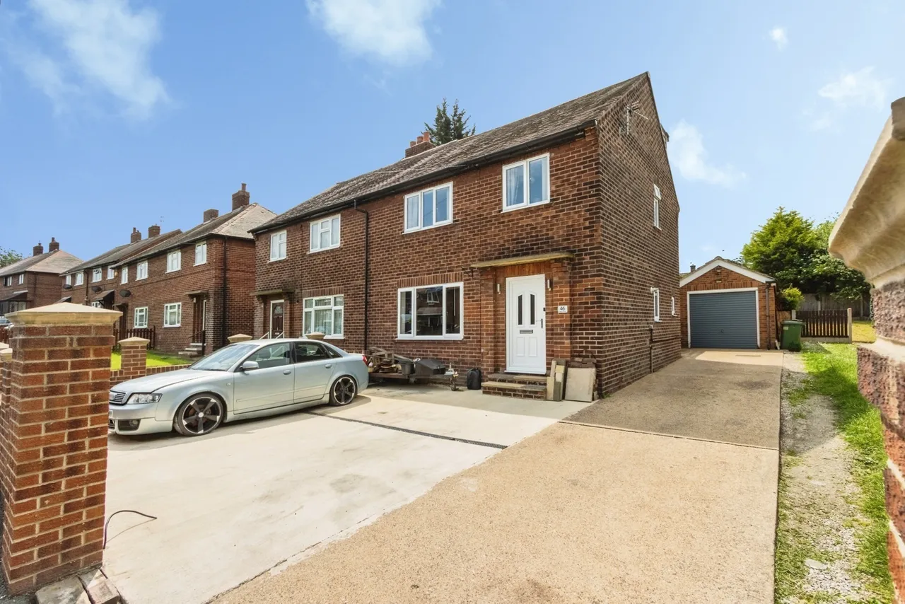 Lowmoor Crescent, Hall Green, Wakefield, West Yorkshire, WF4, photo 19