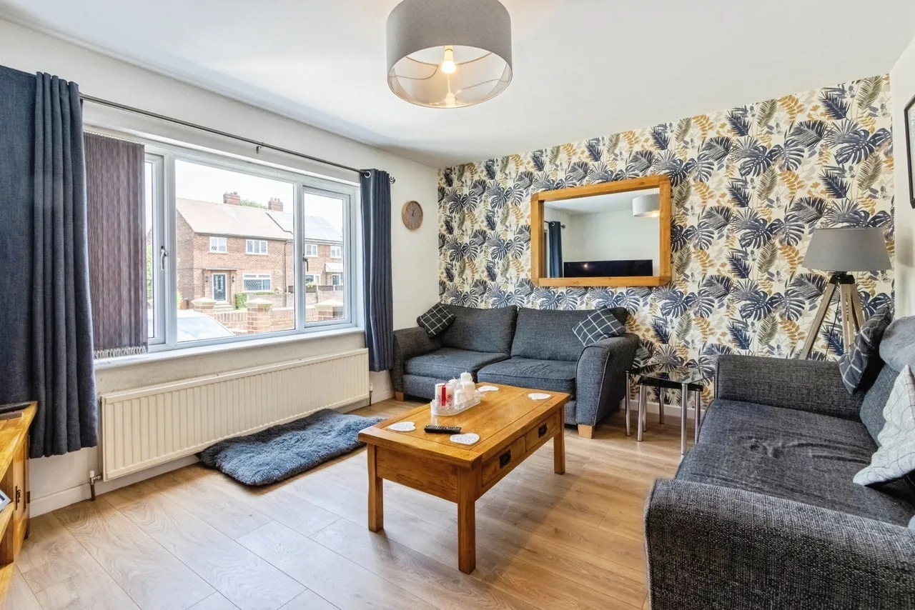 Lowmoor Crescent, Hall Green, Wakefield, West Yorkshire, WF4, photo 5