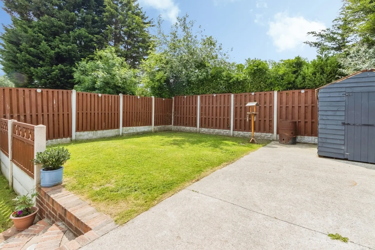 Lowmoor Crescent, Hall Green, Wakefield, West Yorkshire, WF4, photo 17