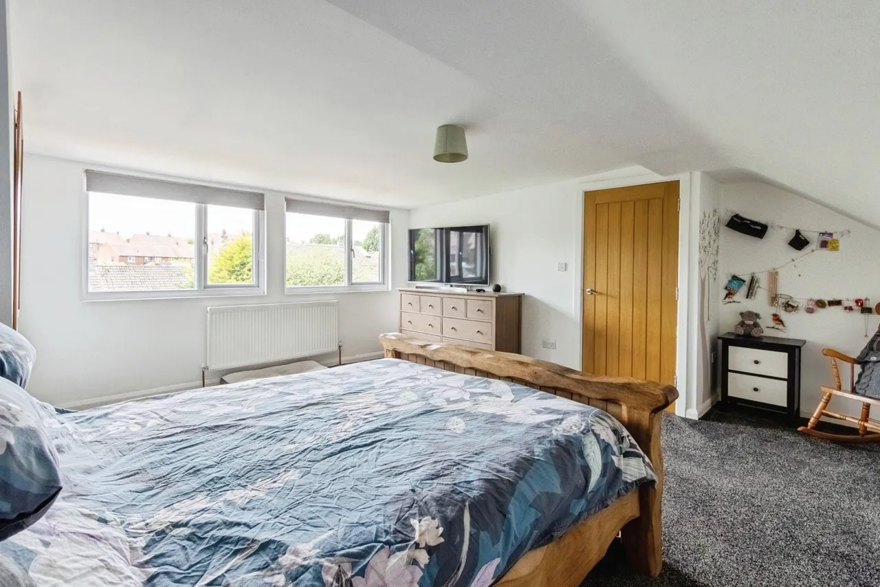 Lowmoor Crescent, Hall Green, Wakefield, West Yorkshire, WF4, photo 12