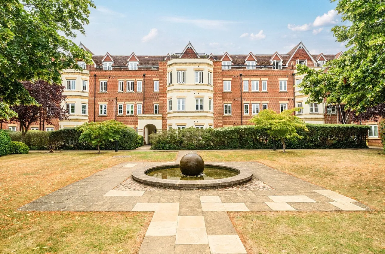 London Road, Guildford, GU1, photo 11