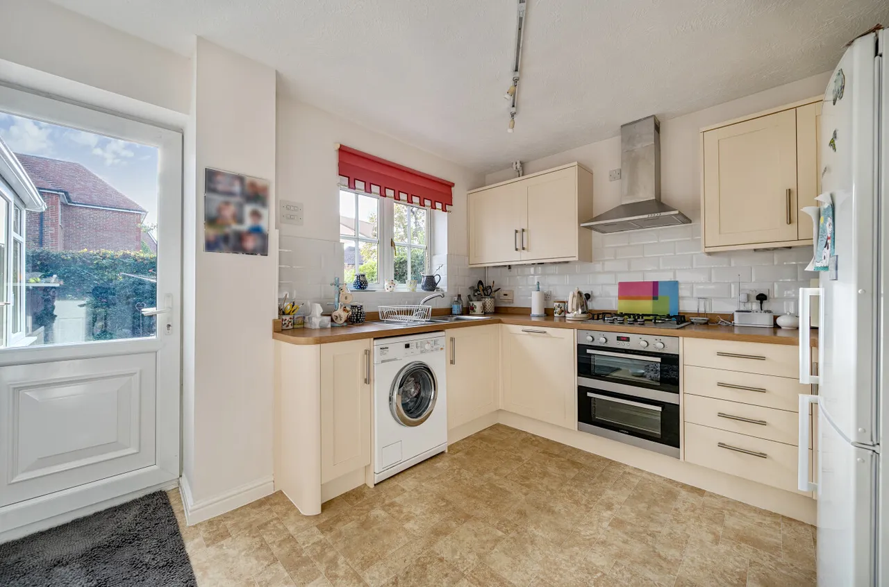 Little Field, Staplehurst, TN12, photo 7