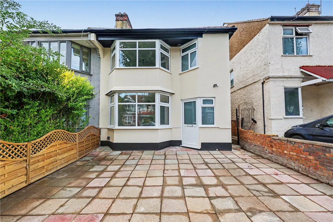 Burnley Road, London, NW10, photo 7