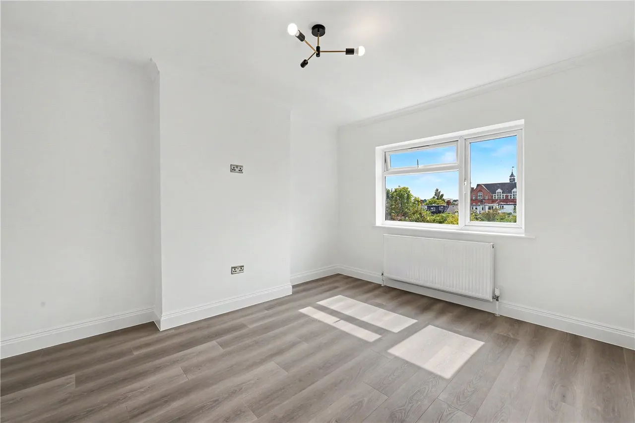 Burnley Road, London, NW10, photo 4